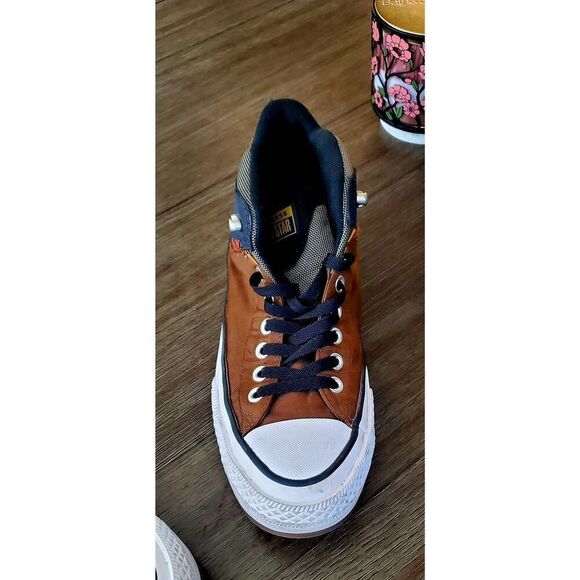 CHUCK TAYLOR CONVERSE ALL STAR HIGH TOPS - Picture 4 of 8